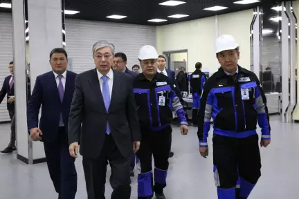 Head of State Kassym-Zhomart Tokayev visits Pavlodar Refinery