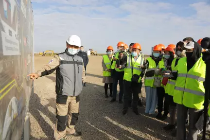 Media Representatives See  Implementation of TAZALYQ Environmental Project