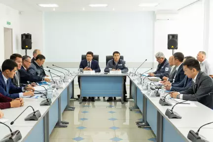 Глава КМГ провел совещание на Павлодарском НХЗ по ситуации с дизельным топливом