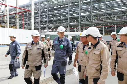 M. Mirzagaliyev, Head of KazMunayGas, visits Atyrau Refinery