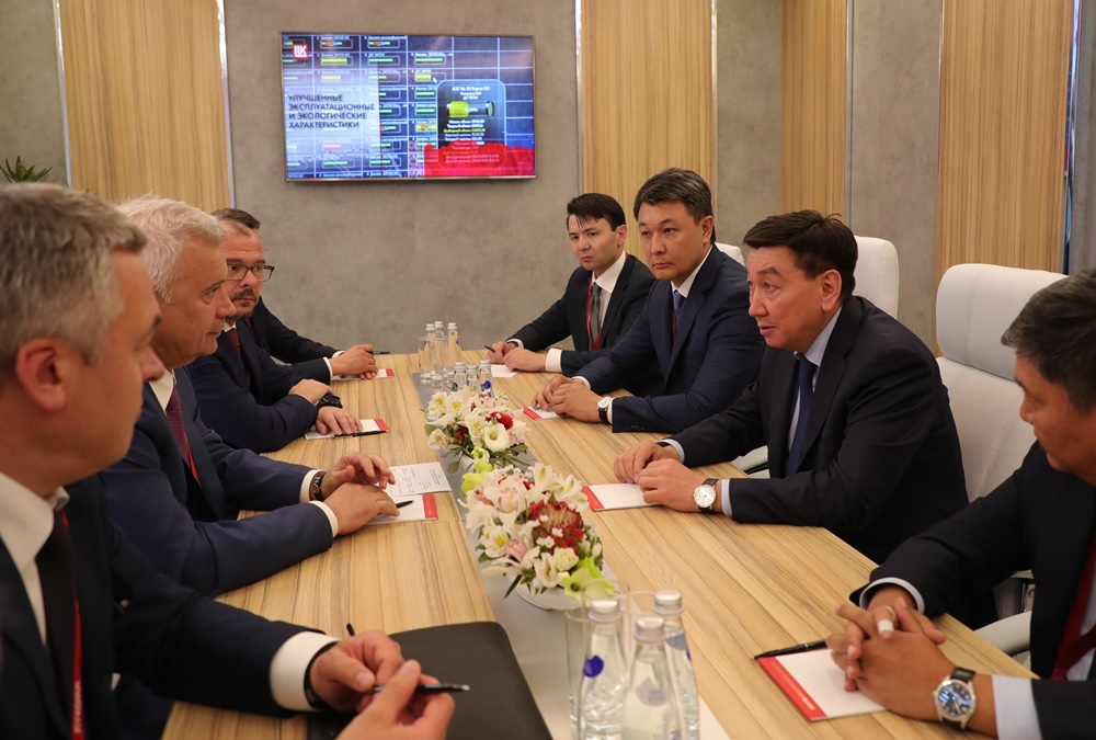 ҚМГ және ЛУКОЙЛ компаниялары «I-P-2» жобасы бойынша Қағидаттар туралы келісімге қол қойды